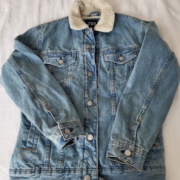 Zara Other - ZARA Light Denim Jacket with Cream Sherpa Lining